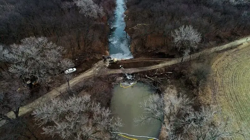 Pipeline section in Kansas with oil spill is back in service