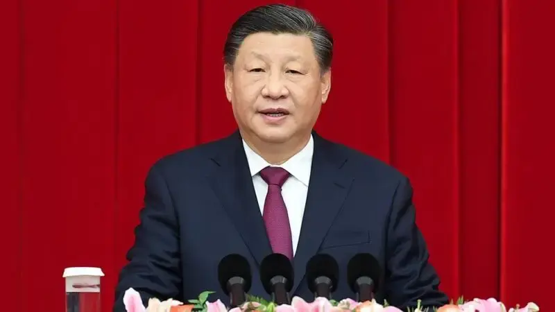 Troubles aside, Xi says China on 'right side of history'