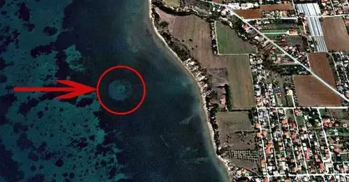 Fleet Of UFOs Spotted Underwater Off The Coast Of Greece On Google Earth By Expert Alien Hunter