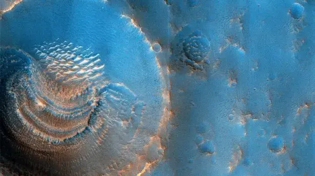 Marvel at the Winter Wonderland that exists on Mars