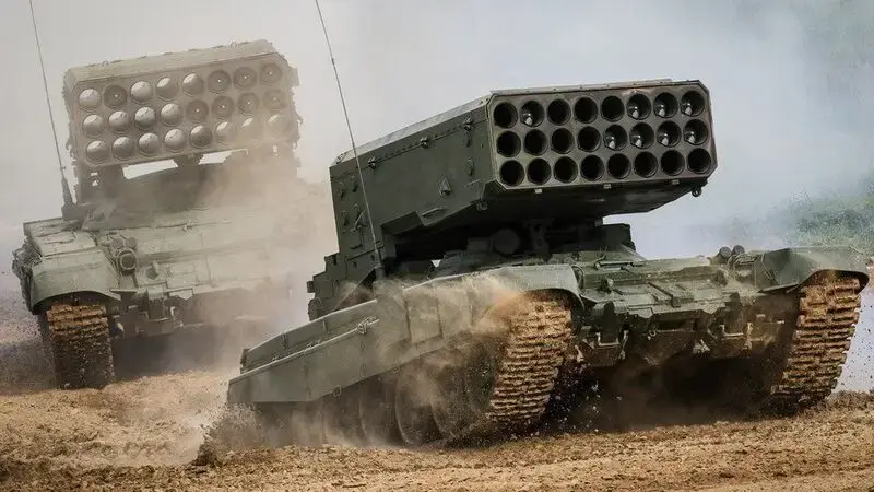 The most amazing massive self-propelled artillery ever constructed is this one.