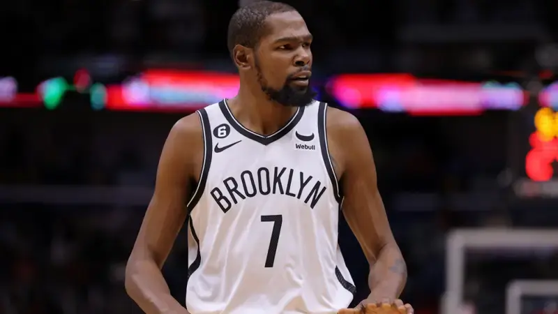 Kevin Durant is out with another MCL sprain, but it's a different story for the Nets this season