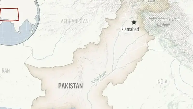 Police: Militants kill 3 officers in restive NW Pakistan