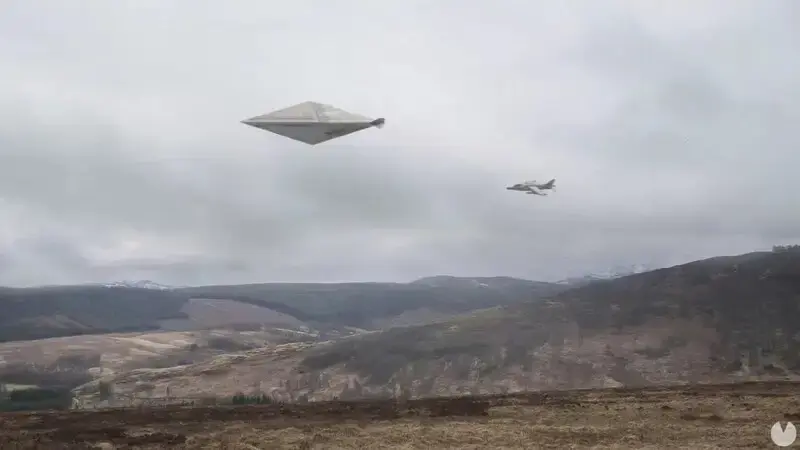 Is this the most realistic photo of a UFO ever taken?