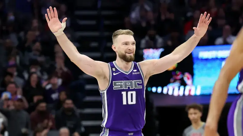 NBA standings, Western Conference playoff picture: Kings on cusp of No. 2 seed; Blazers into play-in field