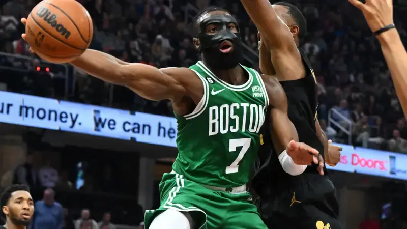 NBA standings, Eastern Conference playoff picture: Celtics slip again; Knicks in hunt for top-four seed