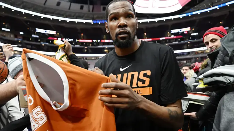 Kevin Durant injury update: Suns star's sprained ankle expected to be re-evaluated in two weeks, per report