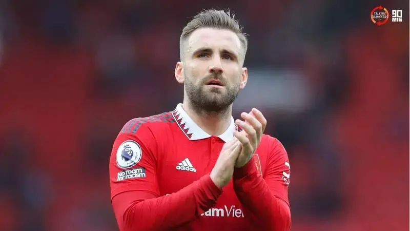Luke Shaw close to signing new four-year Man Utd contract