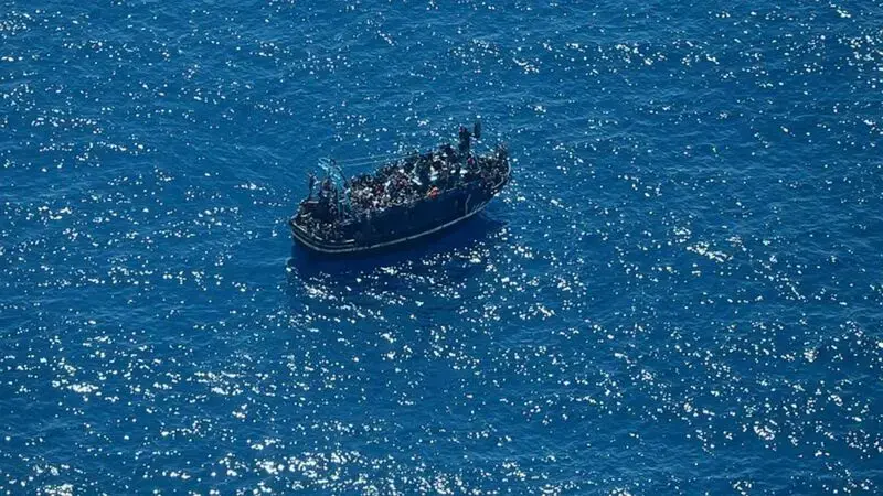 1,200 aboard 2 migrant boats being rescued in Mediterranean