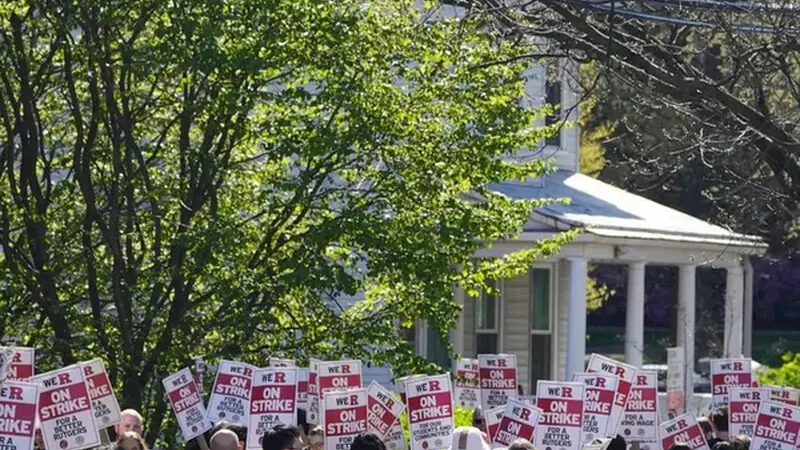 Rutgers faculty go on strike, picket outside classes