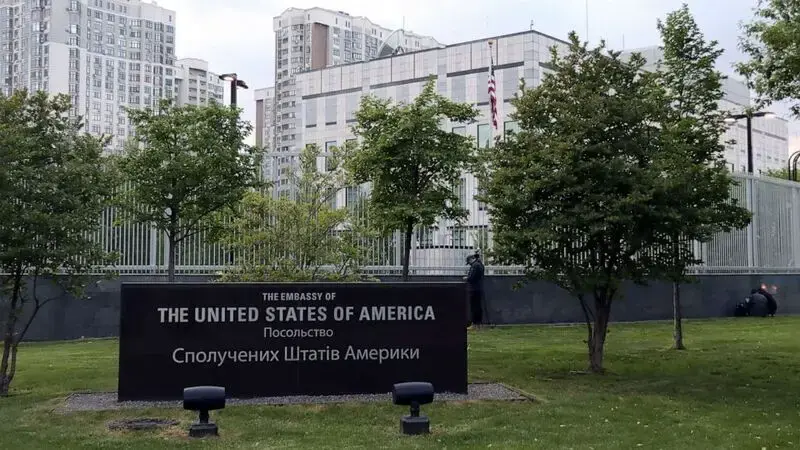US special operations team working out of embassy in Ukraine: Sources