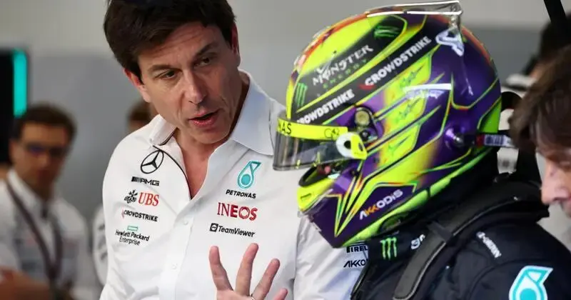 Former F1 team boss urges Wolff to 'stand up and take' Mercedes criticism