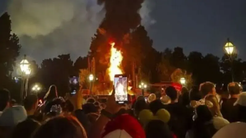 Dragon at Disneyland bursts into flames, no injuries reported