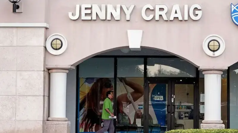 Weight loss company Jenny Craig warns employees of planned shut down of corporate and New Jersey facilities in "likely" transition to an 'e-commerce model'