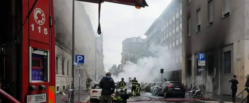 Van carrying oxygen tanks explodes in Milan; driver injured