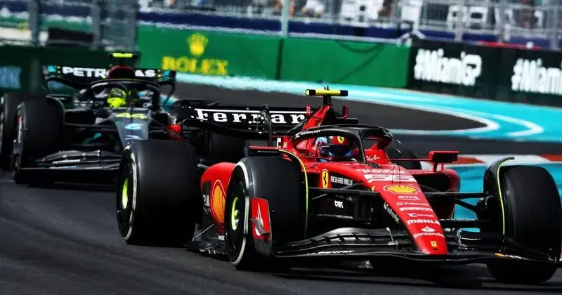 Sainz: Ferrari 'battling' with inconsistent car