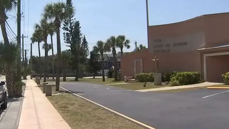 6-year-old nearly abducted walking home from church with mother on Mother's Day