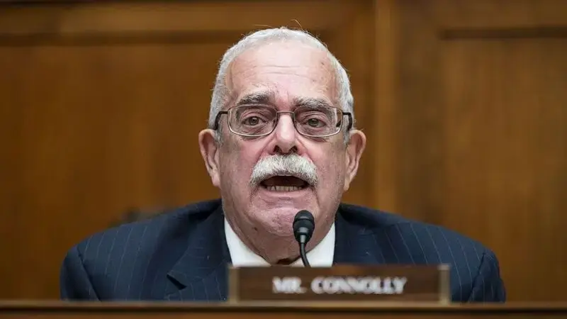 Person looking for Virginia Rep. Gerry Connolly attacks staffers with baseball bat