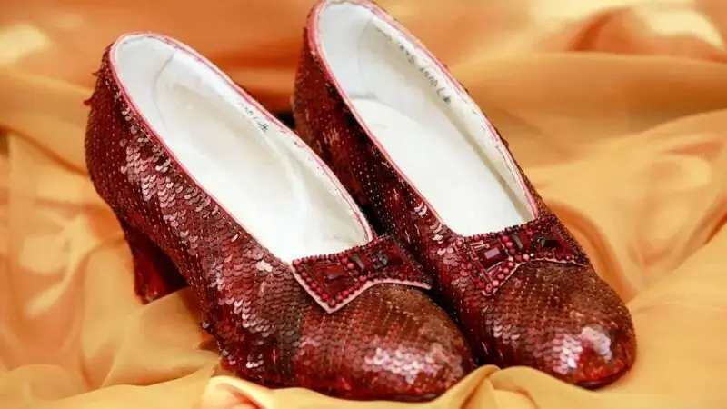 Minnesota man indicted for theft of ruby slippers from 'Wizard of Oz'