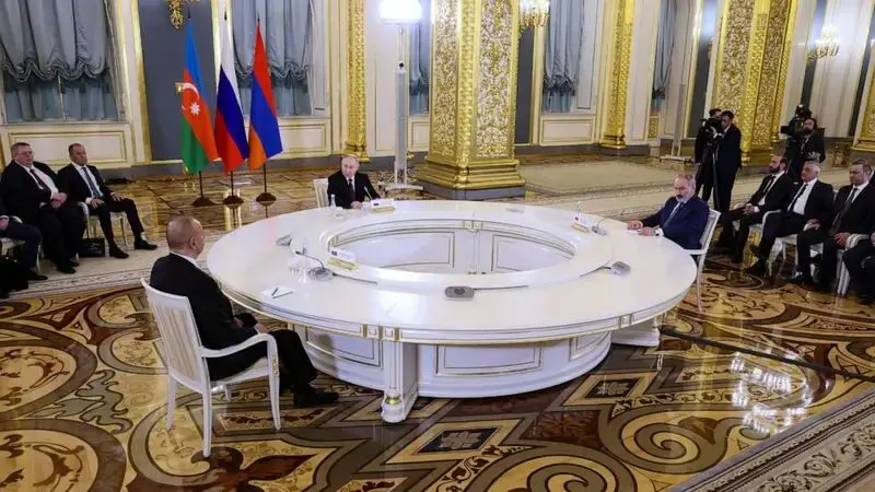 Putin reports progress in talks between Armenia and Azerbaijan, saying only technical issues remain