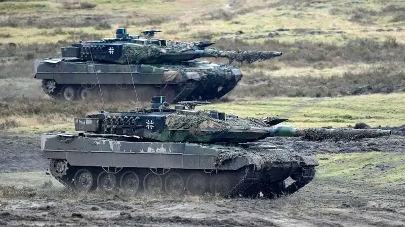 Plan to return decommissioned Leopard 2 tanks to Germany wins backing of Swiss executive branch