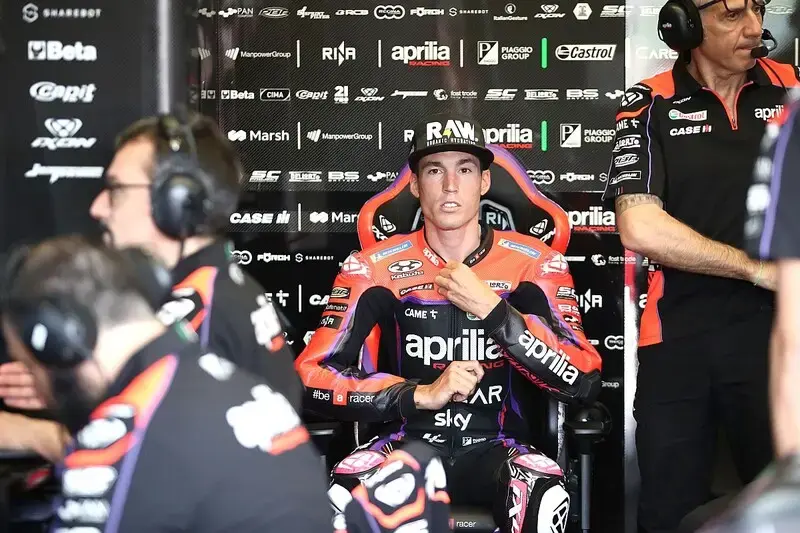 Espargaro left with 'destroyed heel' after bicycle crash while on mobile phone