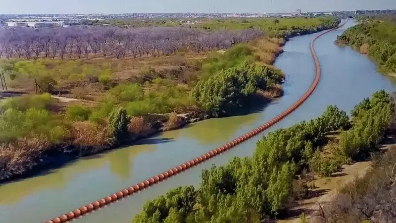 Texas to deploy buoys in Rio Grande in attempt to curb migrants from crossing river