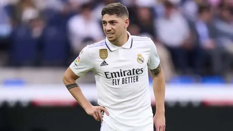Federico Valverde offers firm response to Chelsea & Liverpool interest
