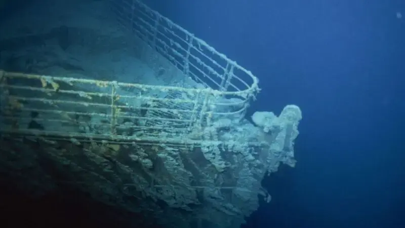 Submersible on Titanic tour reported missing off Newfoundland