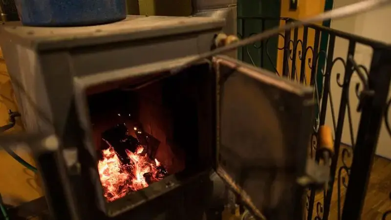 10 states plan to sue EPA over standards for residential wood-burning stoves