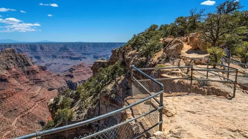 Woman dies hiking in Grand Canyon amid triple-digit temperatures: National Park Service