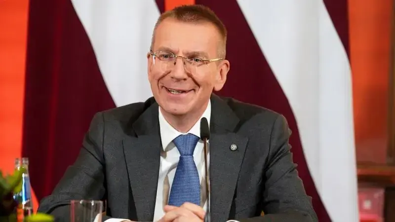 Latvia's foreign minister, an ardent backer of Ukraine, is sworn in as the new president