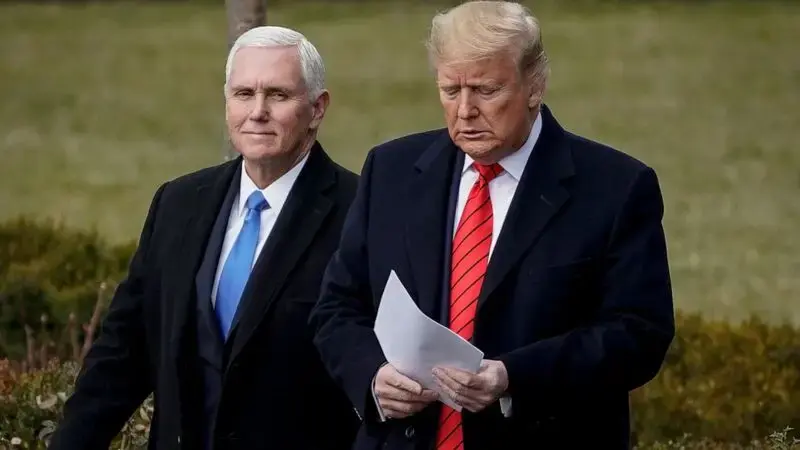 Pence, Trump court Iowa voters in hopes of getting early state momentum