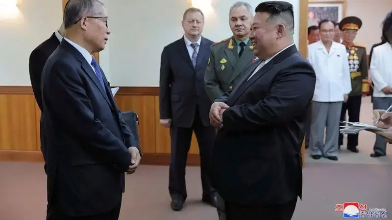 North Korean leader Kim Jong Un meets with Russian defense minister on military cooperation