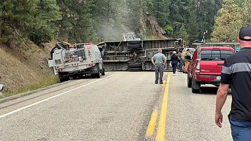 30 kids sent to hospital after Idaho school bus crash: Police