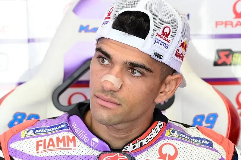 Stewards chose &quot;easy option&quot; for Austria MotoGP sprint crash penalty – Martin