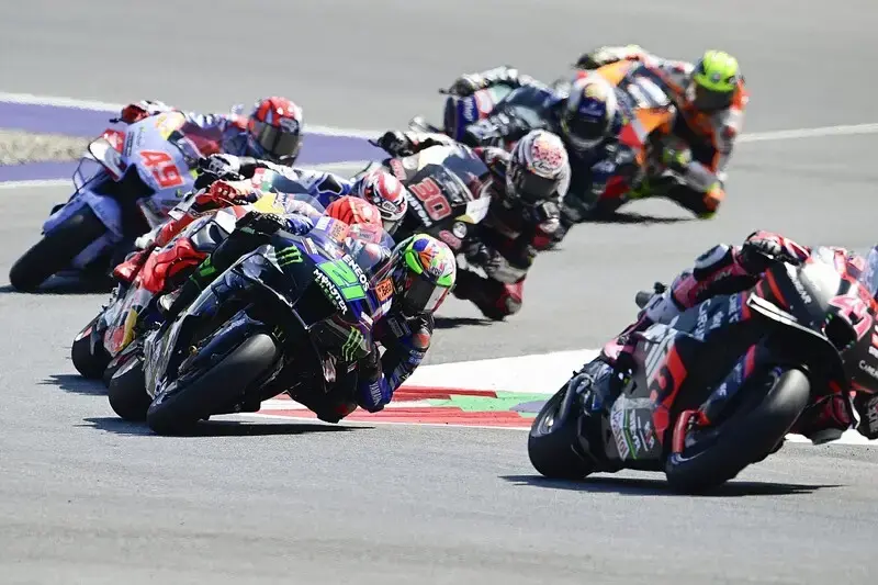 Morbidelli suggests MotoGP needs to show more midfield battles on TV like F1