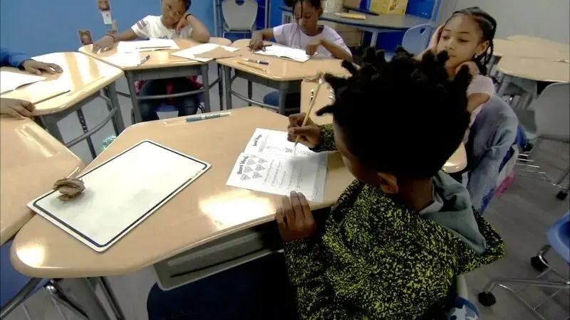 Millions of American kids struggle to read. What are states doing to address it?
