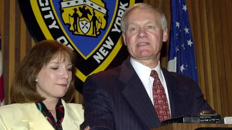 Former New York City police commissioner Howard Safir dies