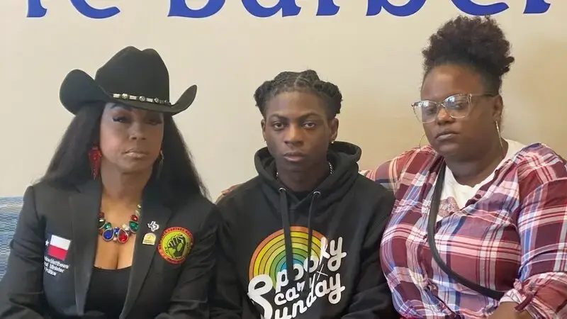 Black high school student suspended in Texas because of dreadlocks