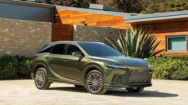 Edmunds: Suffering from gasoline price anxiety? These are the Top 5 hybrids of 2023
