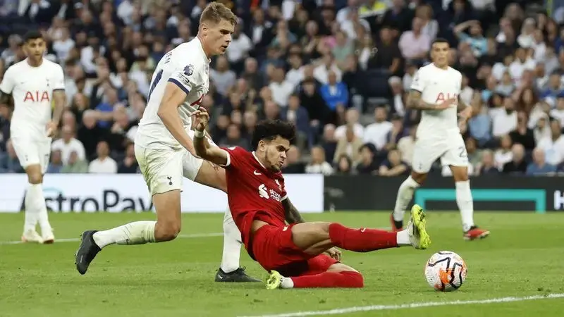 Unusual VAR mistake costs Liverpool and Luis Díaz against Spurs in the Premier League