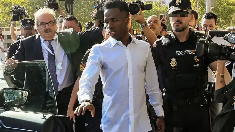 How have Valencia responded to Vinicius Jr’s racist accusations?