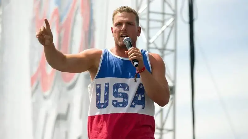What is Pat McAfee’s net worth? How much is the sports analyst’s contract with ESPN?