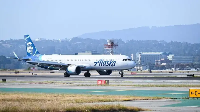 Alaska Airlines flight diverted after 'credible security threat'