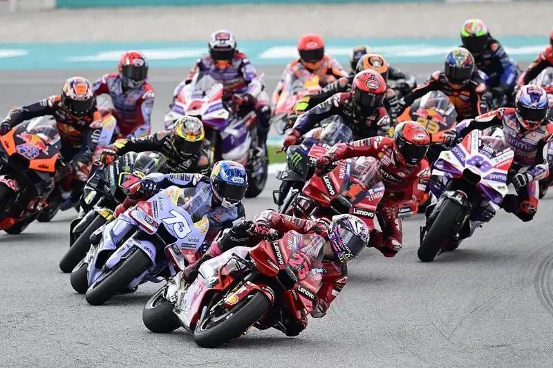 Tyre pressure rule “going to ruin&quot; MotoGP, as riders express more fury