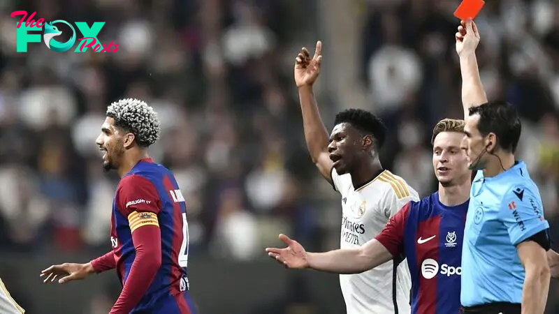 How many games will Ronald Araújo be suspended for after his red card against Real Madrid?