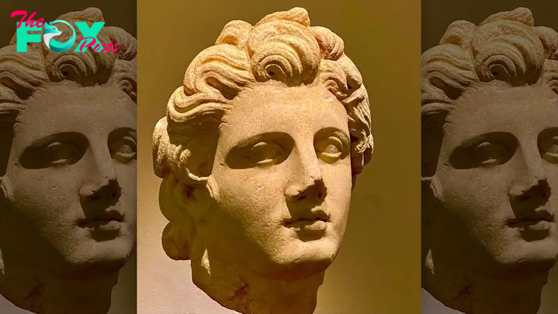 Ancient tomb really does hold Alexander the Great's father, controversial study claims