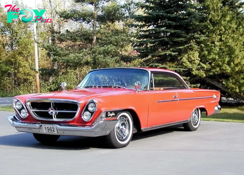 DQ The 1962 Chrysler 300: A Vision of Style and Sophistication