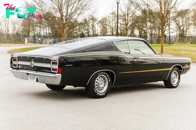 DQ Revving Back in Time: The 1968 Ford Torino GT – A Classic American Muscle Car